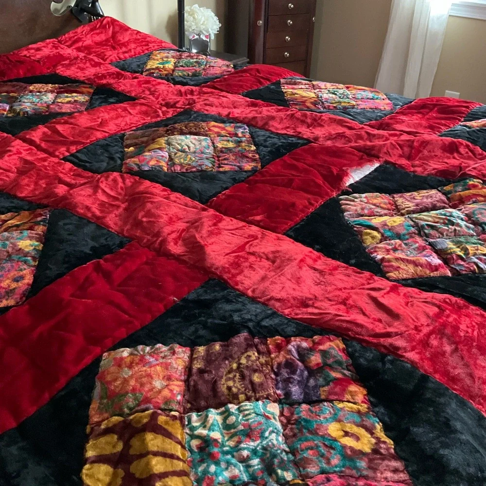 vtg HANDMADE Velvet Quilt Patchwork FLAWED Red Black